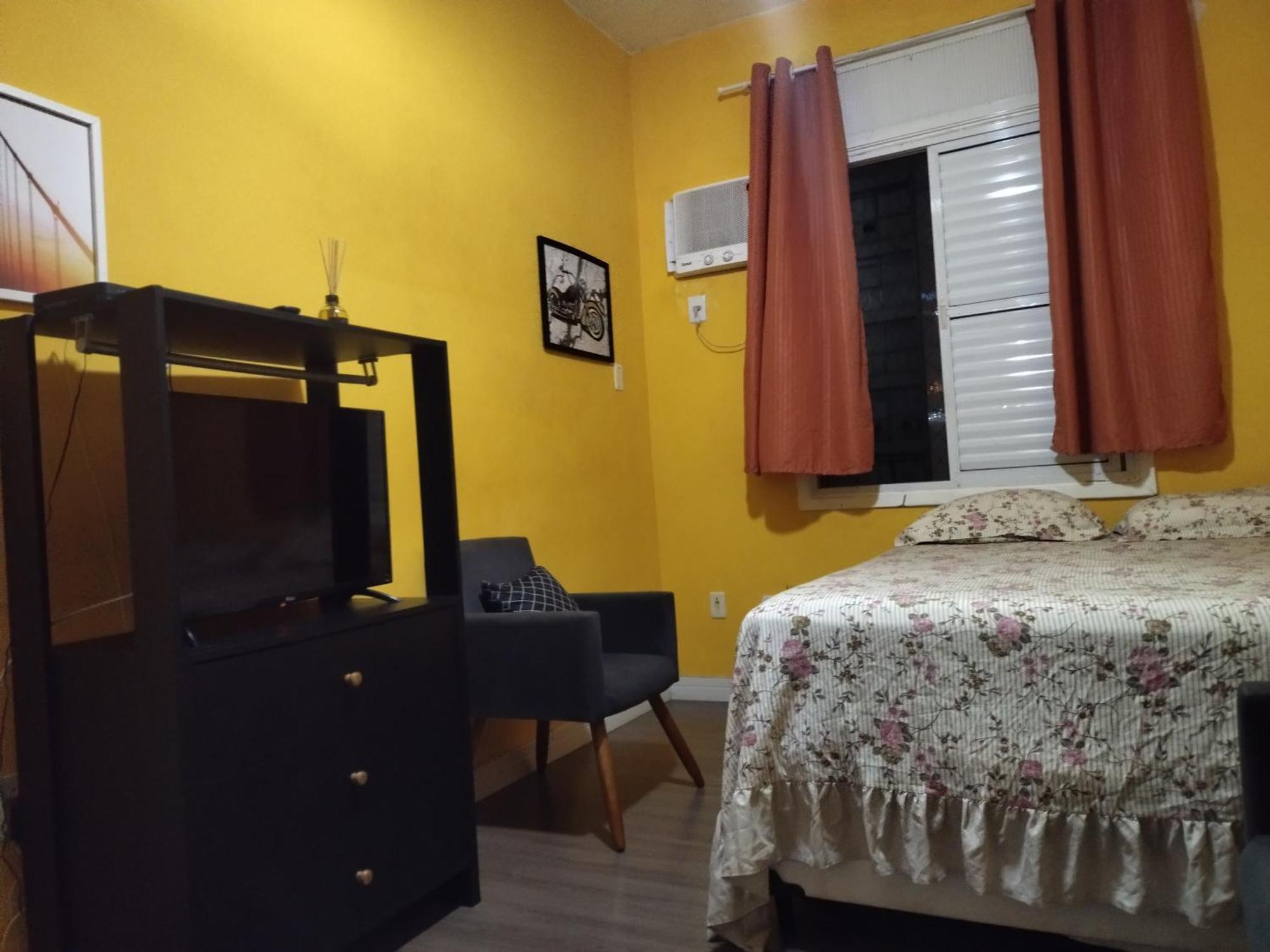 Temporada Encantador, Frente A Apartamento *